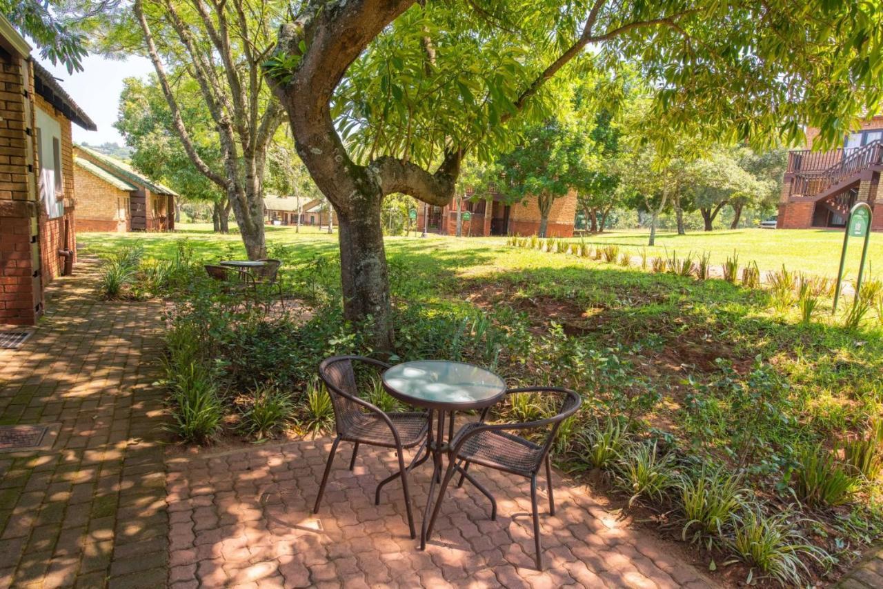 Thyme Inn On Greenway White River Bagian luar foto